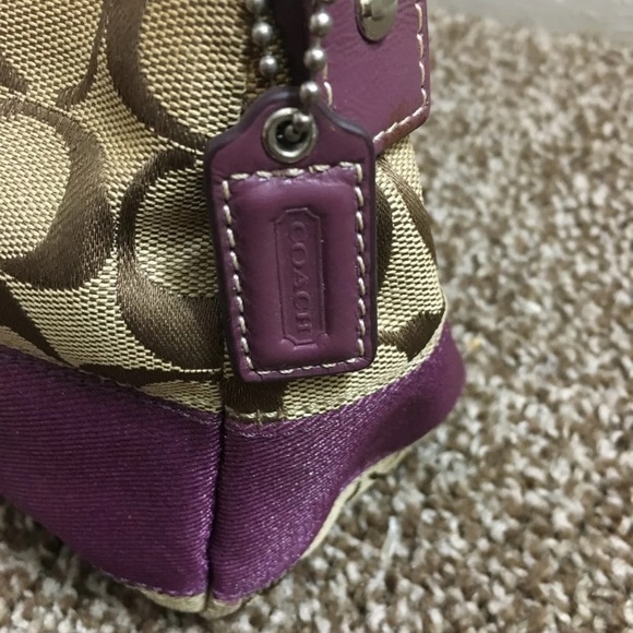 Small coach purse - Picture 2 of 3